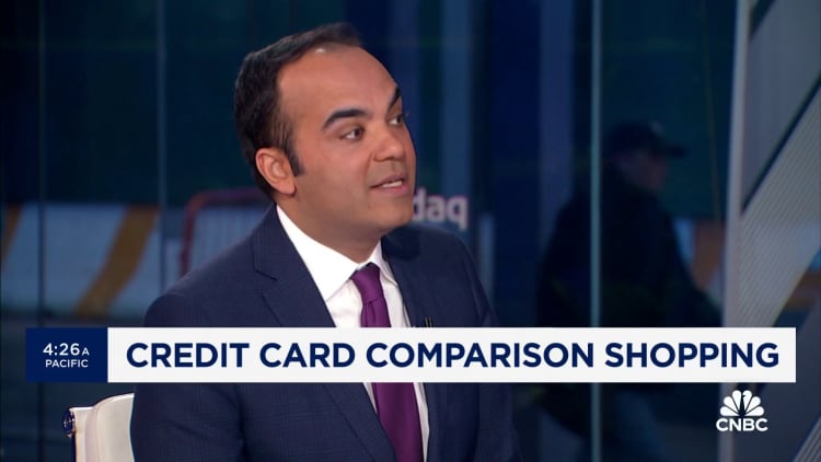 Credit card users can save more than $400 a year by switching issuers: CFPB