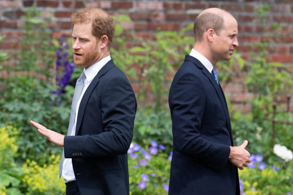 Feud between Prince William, Prince Harry continues amid crisis