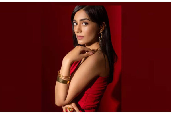 Women’s Day 2024!  Amrita Rao: A man does not need ten half-naked women dancing behind him to show his bravery or virility;  It Guarantees Change – Exclusive |